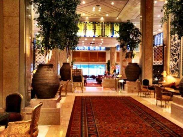 Istambul ciragan lobby1