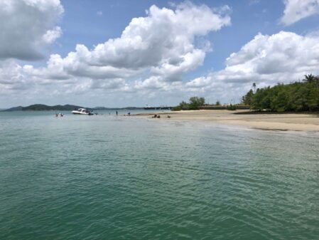 Passeio na Ilha dos Frades na Baía de Todos os Santos